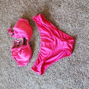 Victoria’s Secret pinky bra and panty set